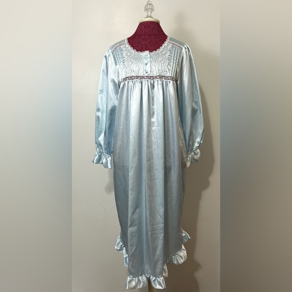 Partners Intimates Nightgown Medium Baby Blue Satin Lace‎ Ruffled Granny Cottage
